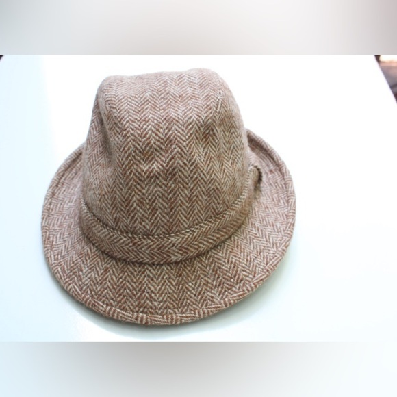 Beautiful Lock & Co. hatters hat - Picture 2 of 11